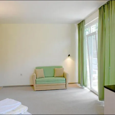 Family Phoenix Kiten (Burgas)