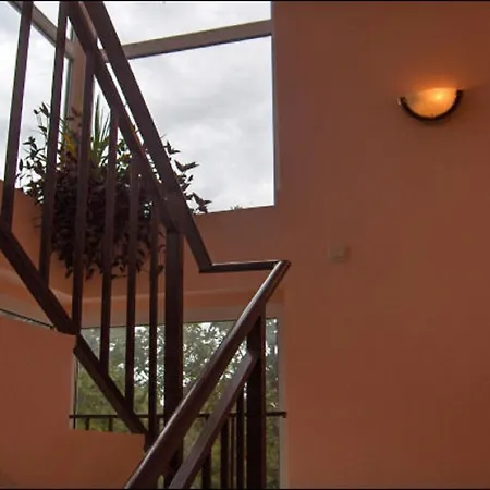 Family Phoenix Hotel