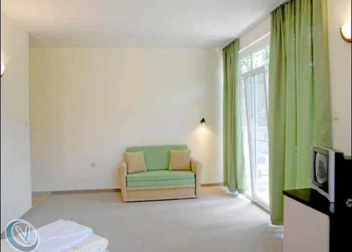 Family Phoenix קיטן